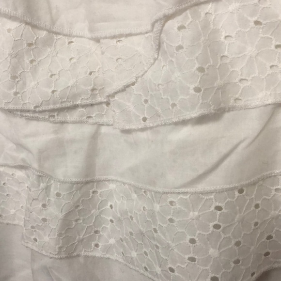 ⭐️ White Ruffle Skirt - Picture 5 of 7